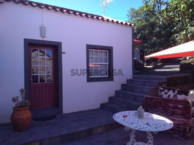 Casa venda em Açores, Madalena