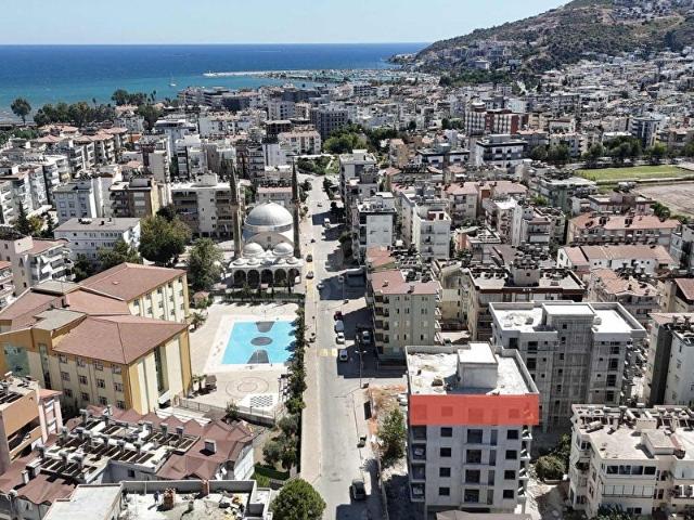 Yeni, Finike içerisinde satılık mülk