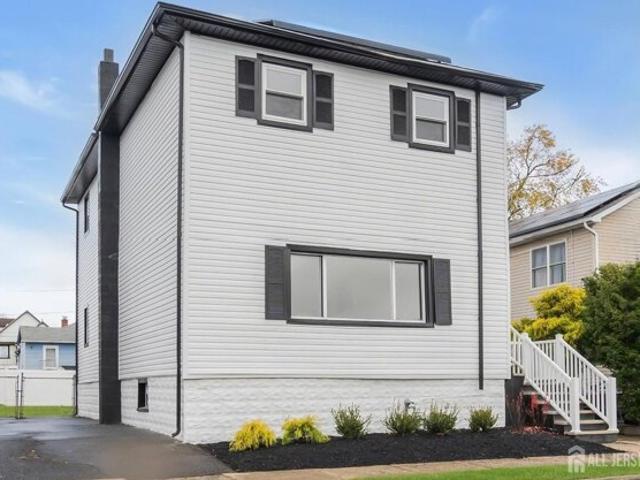 House for sale in Avenel, New Jersey