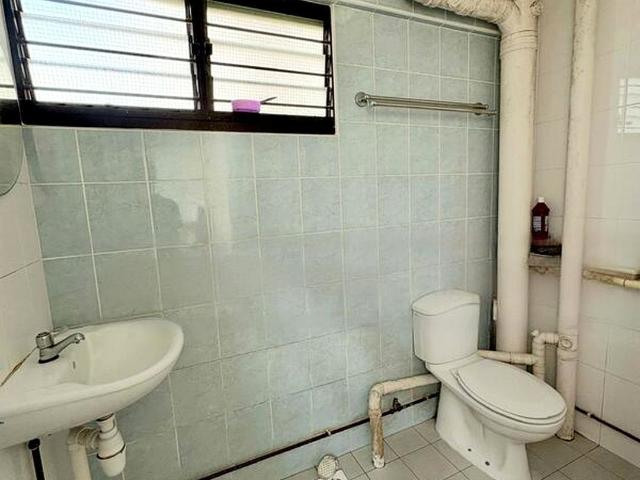 Detached House for sale in 23 North West