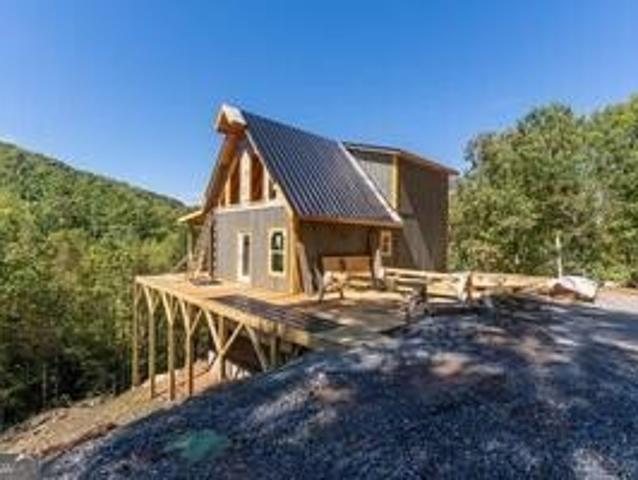 House for sale in Brasstown, North Carolina