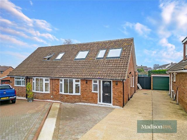 House for rent in Lambourne, Epping