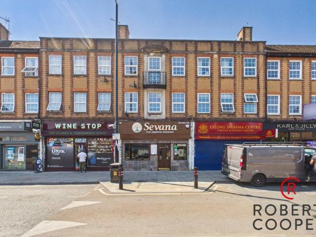 Apartment for rent in Eastcote, Greater London