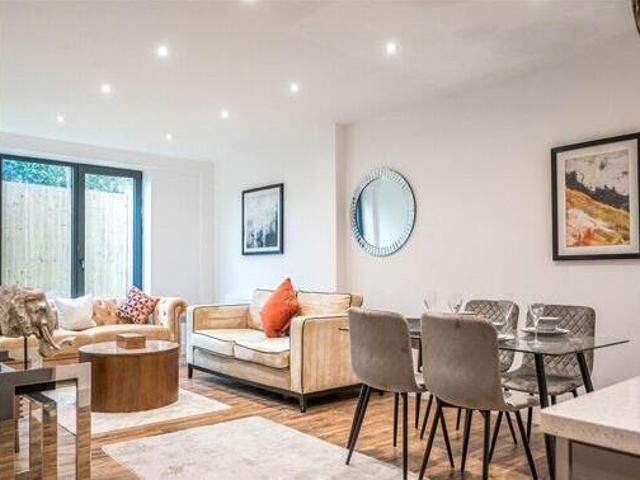 House for sale in Pinner, Greater London
