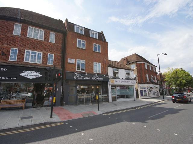 Apartment for rent in Eastcote, Greater London
