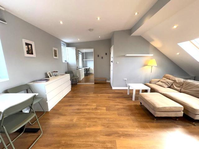 Studio for rent in Eastcote, Greater London