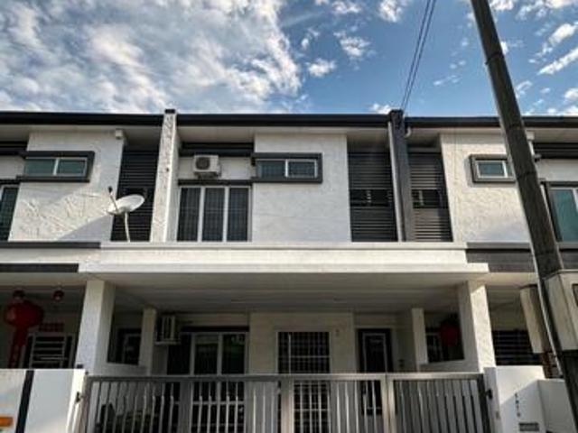 Terraced House for sale in Kuching