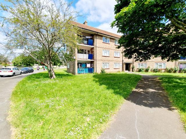 Apartment for rent in London Borough of Hounslow, Feltham