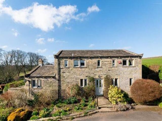 House for sale in Holmfirth, West Yorkshire