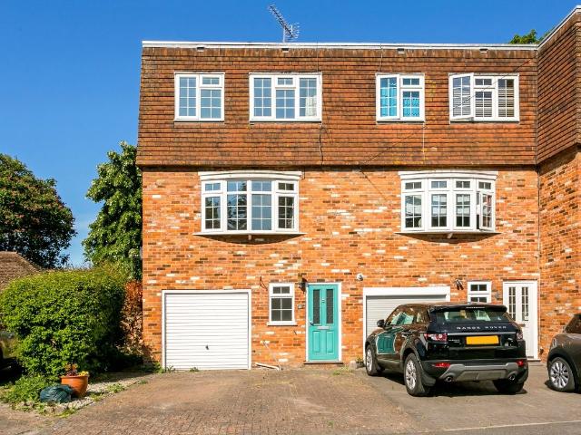 House for rent in Wooburn, Bourne End