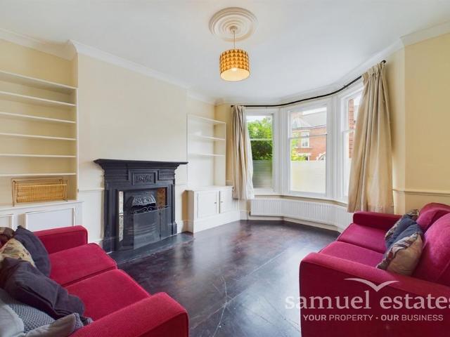 Apartment for rent in Streatham, Greater London