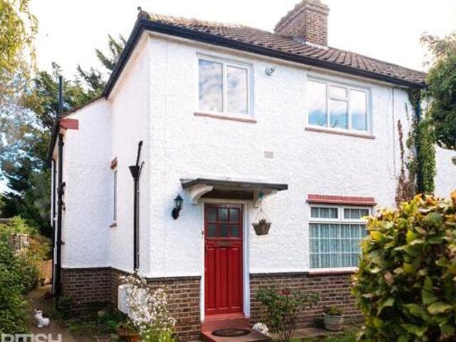 House for sale in Twickenham, Greater London