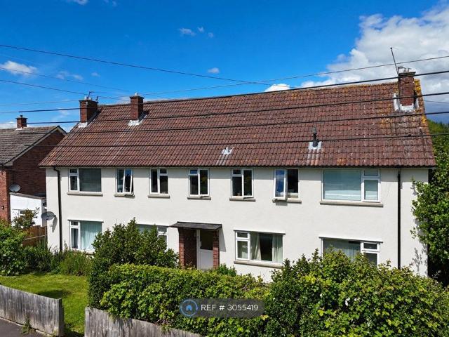 Apartment for rent in Street, Somerset