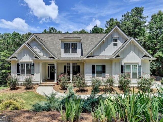 House for sale in Canton