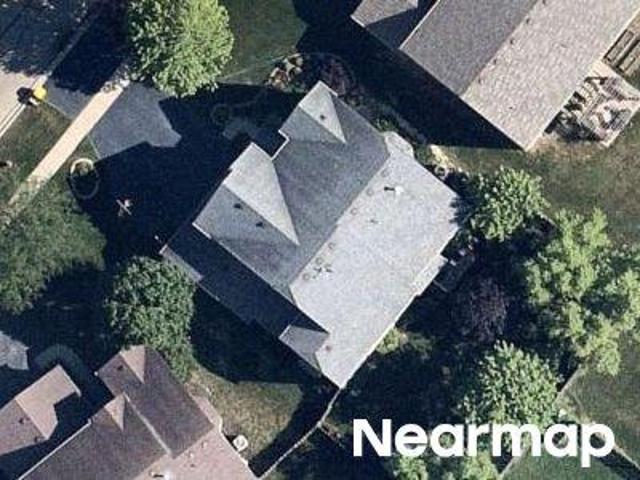 House for sale in Mchenry, Illinois