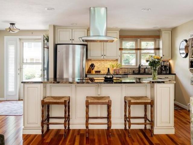 Condo for sale in Upton, Worcester County