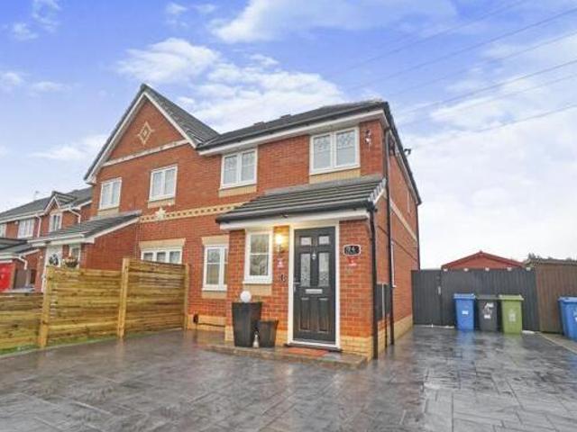 House for sale in Halton