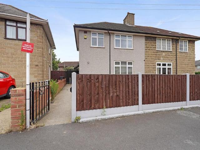 House for rent in Becontree, Greater London