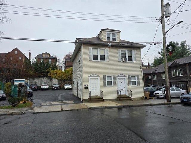 House for sale in Pelham, New York