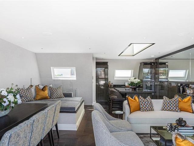 Apartment for rent in South Kensington, Greater London