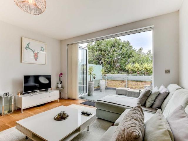 Apartment for rent in Aldrington