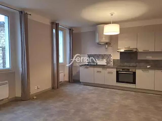 Appartement location à Arrondissement de Draguignan, Figanières