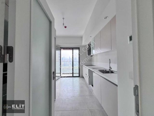 Merdivenköy Mahallesi, Kadıköy içerisinde kiralık mülk