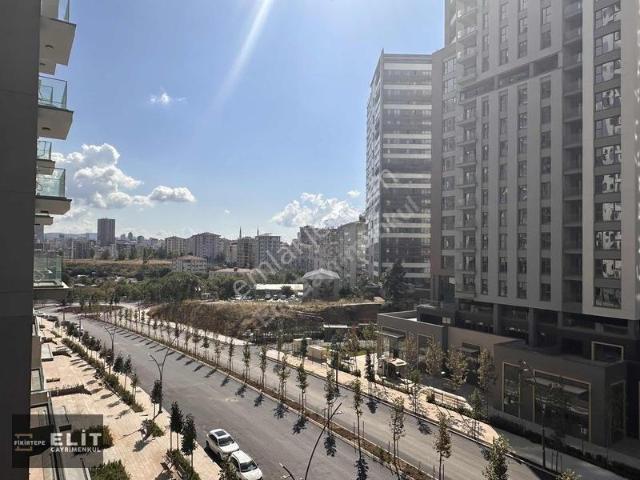 Kadiköy, İstanbul içerisinde kiralık mülk