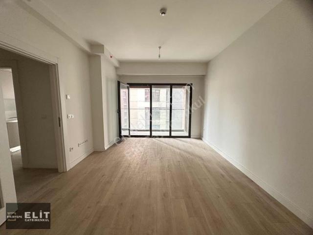Merdivenköy Mahallesi, Kadıköy içerisinde kiralık mülk