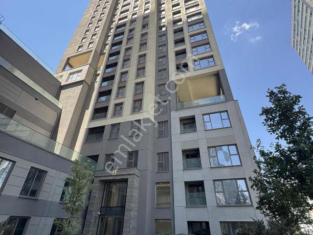 Kadiköy, İstanbul içerisinde kiralık mülk