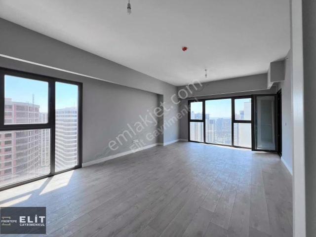 Kadiköy, İstanbul içerisinde kiralık mülk