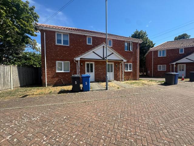 House for rent in Earlham Rise, East Bank