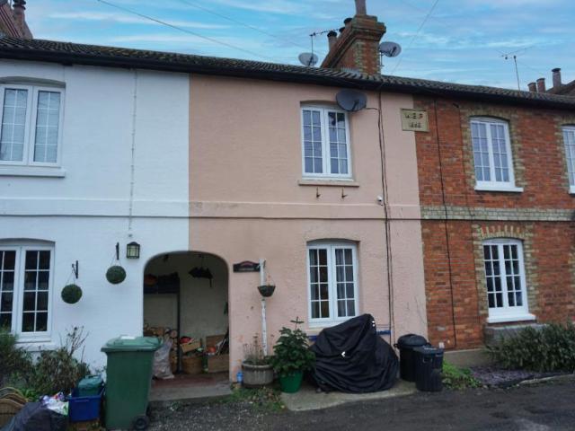 House for rent in Emberton