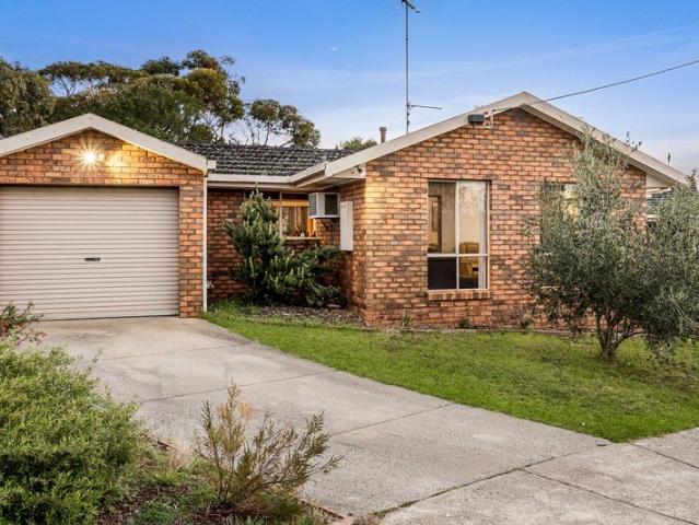Apartment for sale in Leopold, Victoria