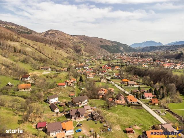 Casă vânzări în Moieciu De Jos