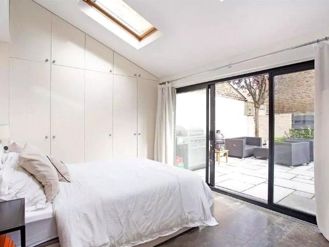 Apartment for rent in London Borough of Hammersmith and Fulham, Greater London