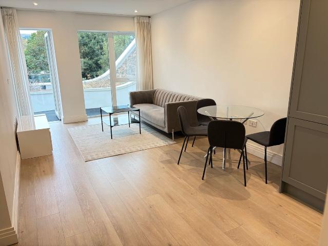 Apartment for rent in London Borough of Ealing, Greater London