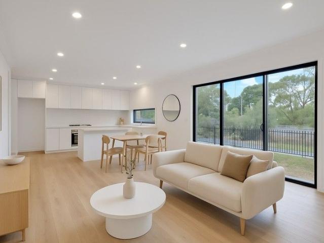Townhouse for sale in Camerons Creek, Victoria