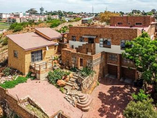 House for sale in Winchester Hills, Johannesburg
