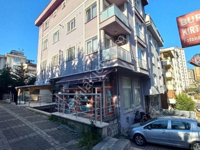 Ümraniye, İstanbul içerisinde kiralık mülk
