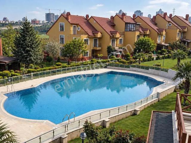 Boğazköy, Başakşehir içerisinde satılık Villa