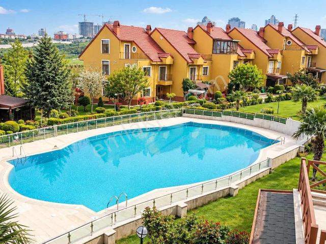 Boğazköy, Başakşehir içerisinde satılık Villa