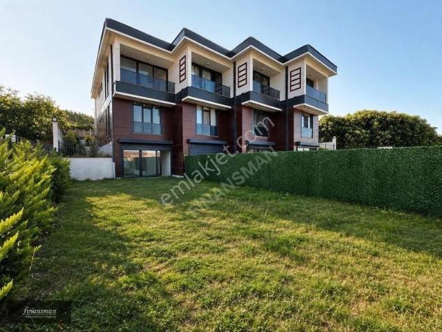 Başakşehir, İstanbul içerisinde satılık Villa