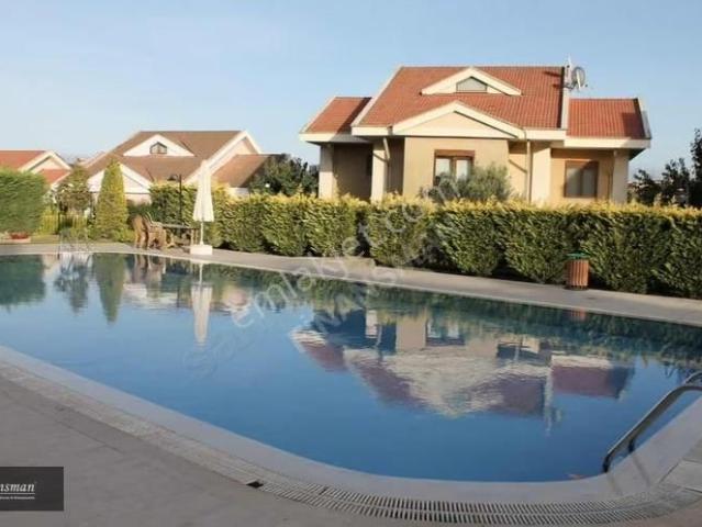 Başakşehir, İstanbul içerisinde satılık Villa