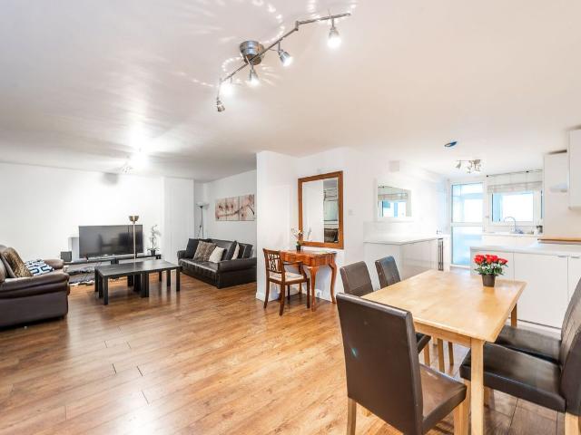 House for rent in Earl's Court, Greater London