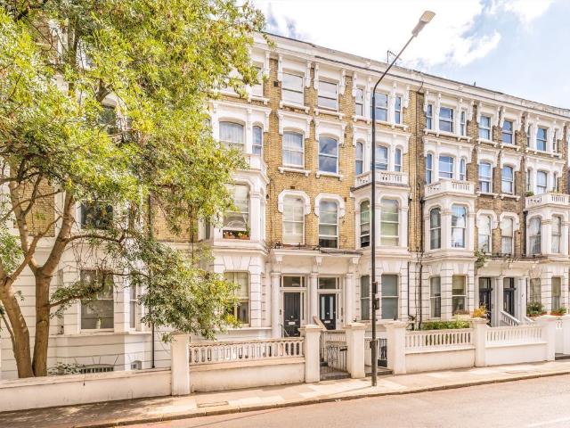 Apartment for rent in Brompton, Greater London
