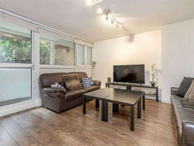 Apartment for rent in Earl's Court, Greater London