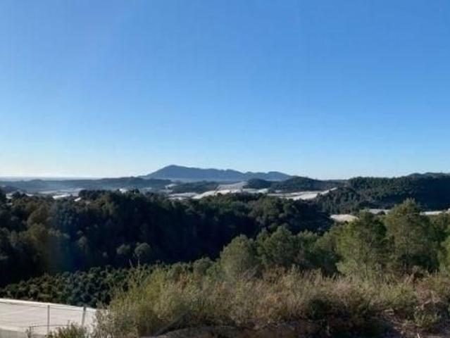 Terreno en venta en la Marina Baixa, Valencia