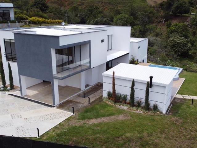 Finca En Arriendo En Calima En Lago Calima Club Nautico A277358