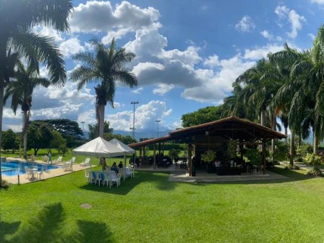 Finca en arriendo en Sur, Palmira